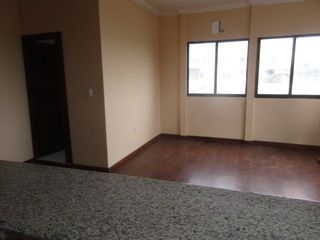 Condo For Rent In The Heart Of Salinas: Se Alquila Apartamento Cerca del Mar en Salinas