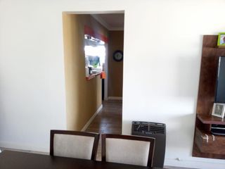 Departamento en venta - 2 dormitorios 1 baño - balcon - 65mts2 - Ramos Mejia