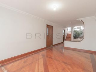Foto 4 de casa en venta en molinos del norte-usaquén. Cod V4406