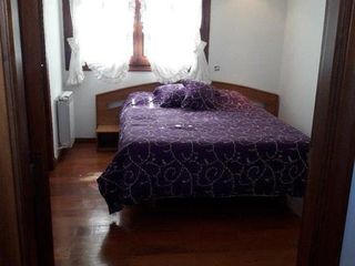 Foto 4 de Excelente chalet de 6 ambientes en Andrade y Rejon