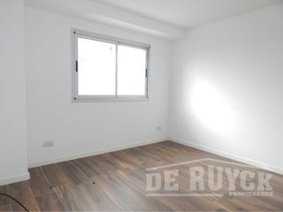 Foto 9 de Departamento en venta en Quilmes Este