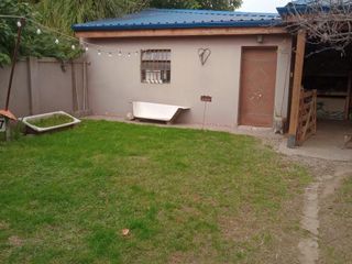 Casa en venta de 4 ambientes en Berazategui