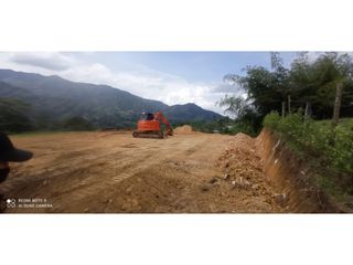 Lotes en venta en Barbosa, planos, muy bien ubicados