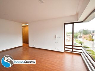 Foto 10 de Venta de Casa con Acabados de Lujo en Challuabamba