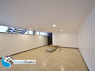 Foto 23 de Venta de Casa con Acabados de Lujo en Challuabamba