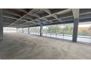 Foto 16 de Se arrienda Oficina de 1672 M2 en obra blanca