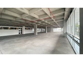 Foto 19 de Se arrienda Oficina de 1672 M2 en obra blanca