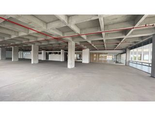 Foto 7 de Se arrienda Oficina de 1672 M2 en obra blanca