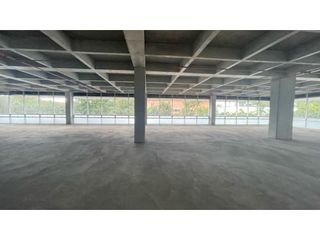 Foto 13 de Se arrienda Oficina de 1672 M2 en obra blanca