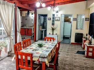 Foto 12 de VENTA CASA EN OLIVEROS CON PARQUE Y PILETA