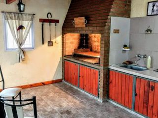 Foto 10 de VENTA CASA EN OLIVEROS CON PARQUE Y PILETA