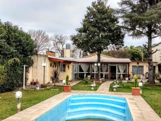 Foto 9 de VENTA CASA EN OLIVEROS CON PARQUE Y PILETA