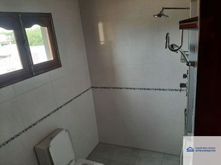 Departamento en alquiler de 3 dormitorios c/ cochera en Maipú