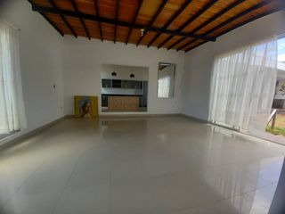 Foto 5 de casa en arriendo en campestre brisas del corozal. Cod A13057