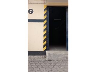 Foto 26 de Sector Inmaconsa, Vía a Daule Alquiler 1100 m² Bodega con Oficinas