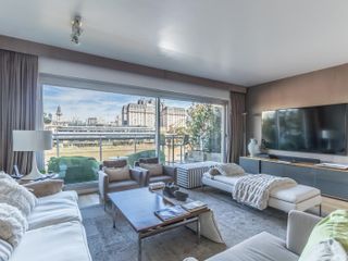 Espectacular Penthouse con vista al dique en BA Houses