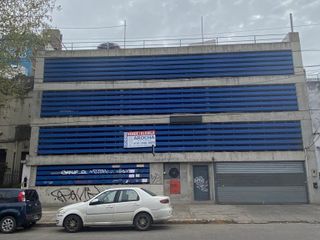 Cochera en venta en  Quilmes