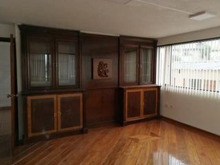 Foto 14 de ARRIENDO BODEGA INDUSTRIAL ALTO IMPACTO, NORTE DE QUITO.