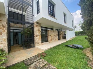 Foto 2 de casa condominio en venta en pance. Cod V1905