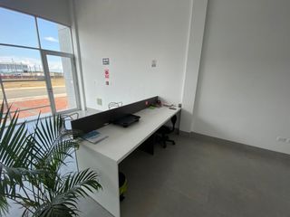 Foto 9 de Bodega en Alquiler Vía Samborondón