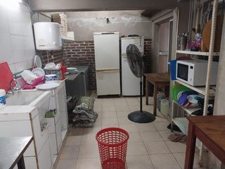 Casa en venta - 3 Dormitorios 2 Baños - 346Mts2 - Villa Parque Sicardi