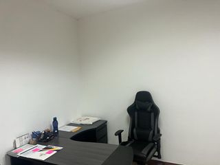 Foto 4 de ALQUILER DE OFICINA URDESA CENTRAL   (AGE)
