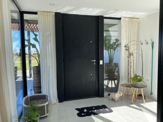 Oportunidad Venta Casa en Barrio Privado Saint Joseph