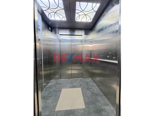 Foto 11 de Oportunidad Unica¡¡¡  Para Inversionistas O Empresarios Que Buscan Espacio Amplio Y Bien Ubicado En El Corazón Comercial De Lima.