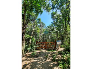 Foto 2 de VENTA-LOTE 1680M2 EN VILLA ANIMI-ALAMBRADO