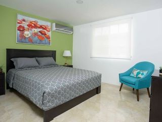 Foto 15 de Venta de Casa en Urb. Casa Laguna, cerca del Riocentro El Dorado, Vía a Samborondon.