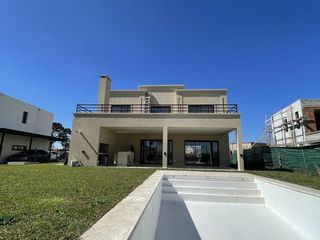 Foto 2 de Casa - Altos de Campo Grande