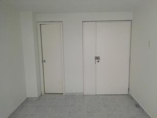 Foto 3 de oficina en venta en centro medico oficina piso 3. Cod V10512