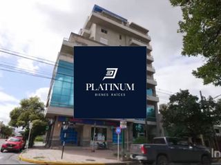 VENTA DEPARTAMENTO SOBRE AV BELGRANO CON COCHERA DOBLE