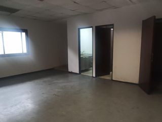 Galpón Con oficina o vivienda - 350 m2 - BOCA - MIXTURA 3