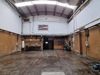 Galpón Con oficina o vivienda - 350 m2 - BOCA - MIXTURA 3
