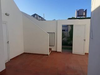 Foto 15 de VENDO CASA CON COMPLEJO DE COCHERAS BARRIO MERCANTIL