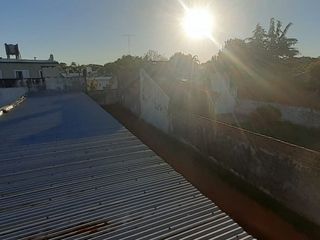 Foto 12 de VENDO CASA CON COMPLEJO DE COCHERAS BARRIO MERCANTIL