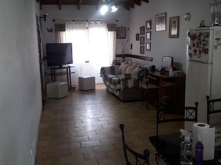 Foto 4 de CASA PH 3 AMBIENTES - QUILMES OESTE