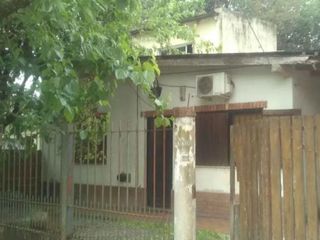 Casa en venta - 3 dormitorios 1 baño - 190mts2 - Villa Elisa, La Plata