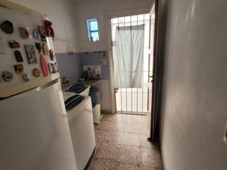 Foto 14 de CASA EN PARQUE LURO 3 AMBIENTES CON DEPENDENCIA y 2 BAÑOS