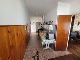 Foto 6 de CASA EN PARQUE LURO 3 AMBIENTES CON DEPENDENCIA y 2 BAÑOS