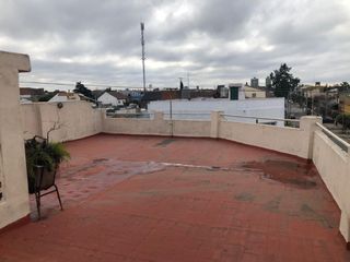 Foto 2 de Casa PH en venta en Lomas del Mirador