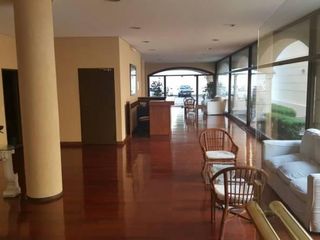 Departamento en duplex con cochera fija cubierta - S.Isi.-Centro - excelente ubicación a una cuadra de la estación al bajo - pleno centro de San Isidro