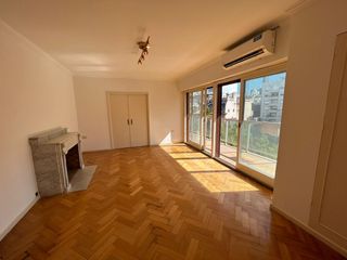 Departamento 4 ambientes, a una cuadra de libertador.