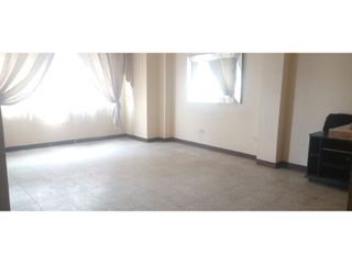 Foto 2 de VENDO departamento amplio centro-sur Guayaquil
