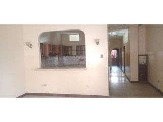 Foto 3 de VENDO departamento amplio centro-sur Guayaquil