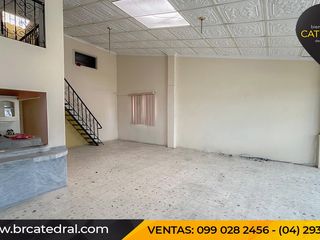 Villa Casa Edificio de venta en Alborada – código:20680