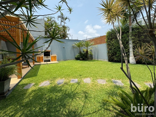 Foto 10 de ACOGEDORA CASA CON JARDIN Y 3/4 DORM EN VENTA EN SURCO