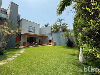 Foto 17 de ACOGEDORA CASA CON JARDIN Y 3/4 DORM EN VENTA EN SURCO