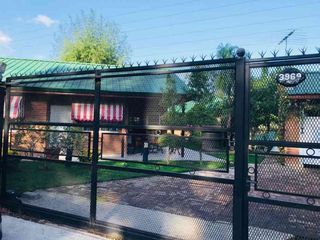 Foto 1 de Casa para 2 Familias en venta en El Pato